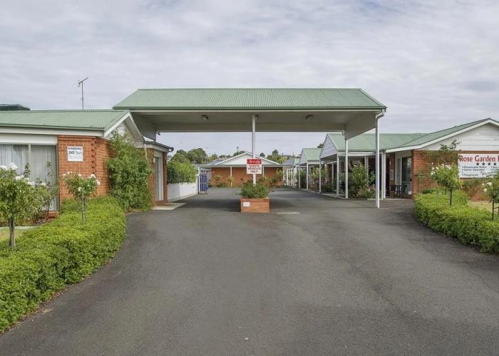 Rose Garden Motel