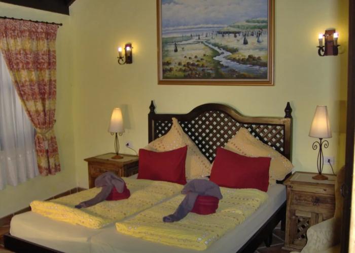 Apartamentos Monasterio de San Antonio