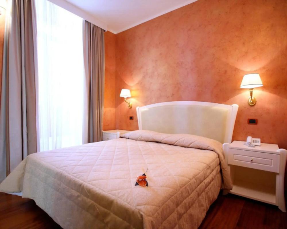 фото Hotel Rojan