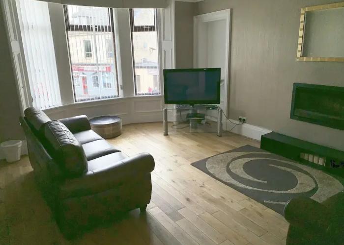 Village Tavern Apartment