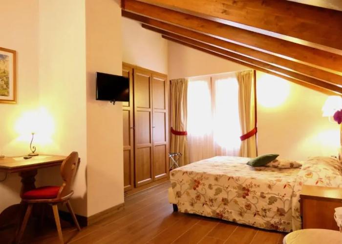 Dream hotel