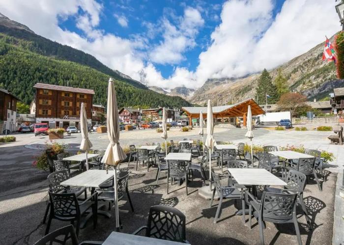 Monterosa Cozy Apartment 200m From Ski