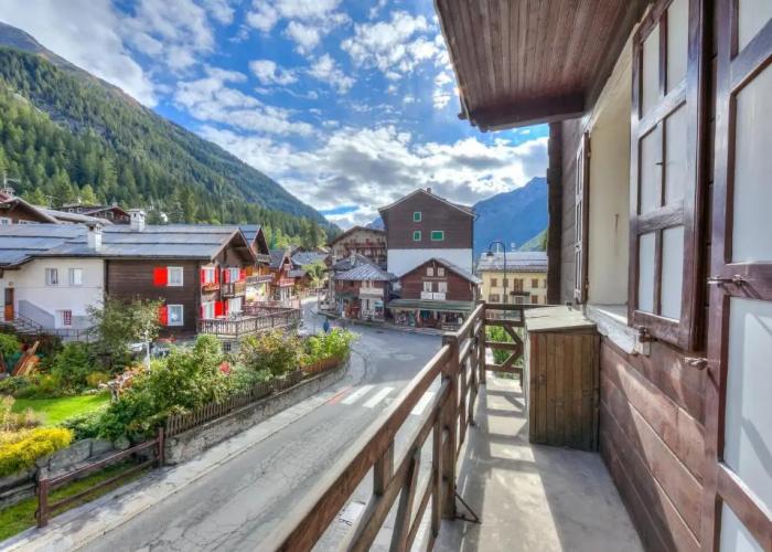 Monterosa Cozy Apartment 200m From Ski