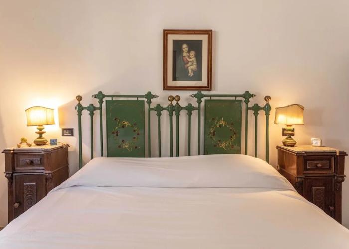 Emma's Villa facing the sea with swimming pool