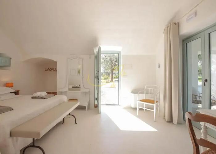 TD Marl Luxury Trulli Experience w Stunning Pool