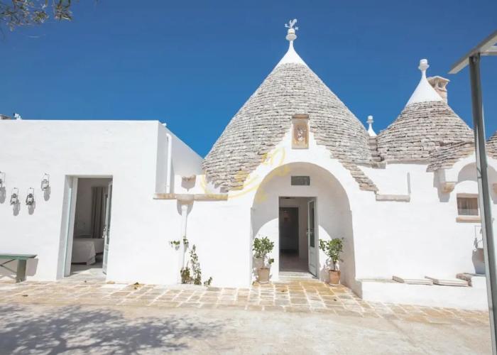 TD Marl Luxury Trulli Experience w Stunning Pool