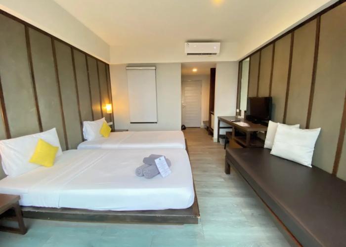 LaLune Beach Resort