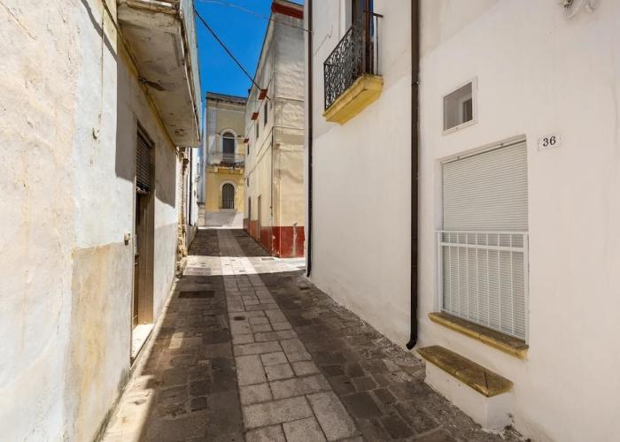 3482 Vico dei Mille by Barbarhouse