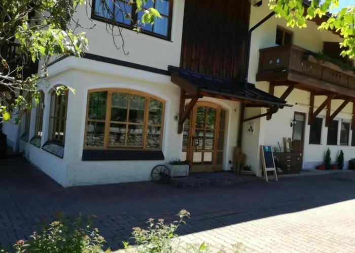 Hotel zum Hirschhaus