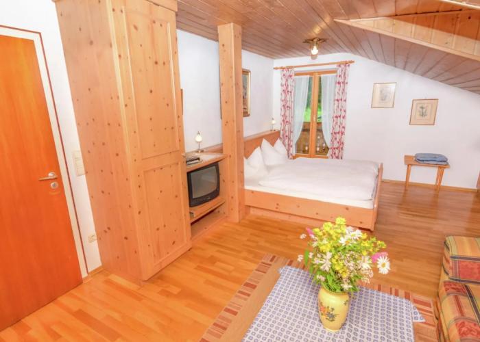 Cosy Little Holiday Home in Chiemgau