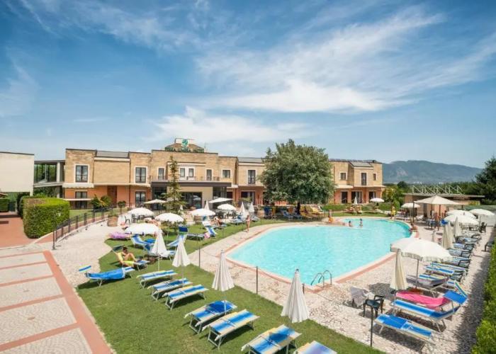 Terra Umbra Hotel