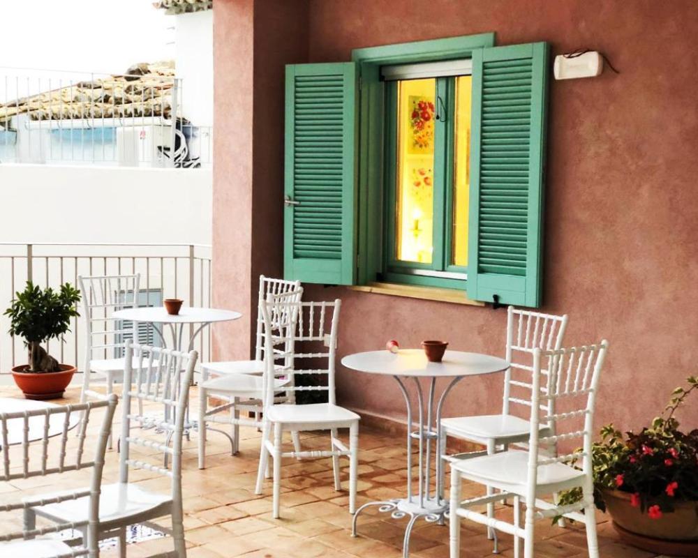 Borgo Rosso di Sera Resort Country Chic