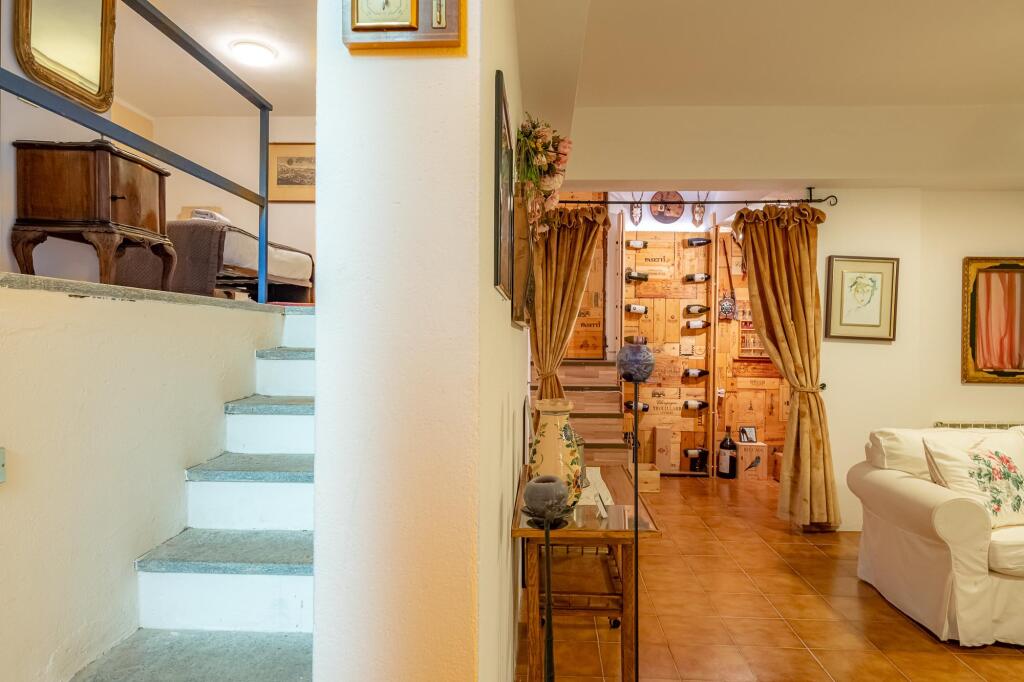 Panorama Lake and Garden by Wonderful Italy