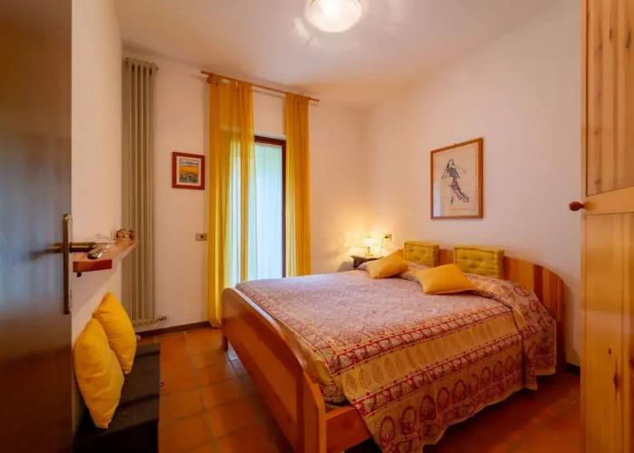Crimson Apartment by Wonderful Italy