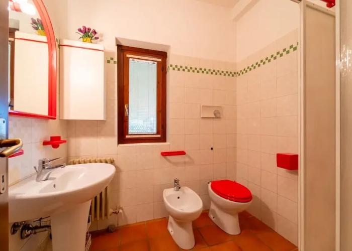 Crimson Apartment by Wonderful Italy