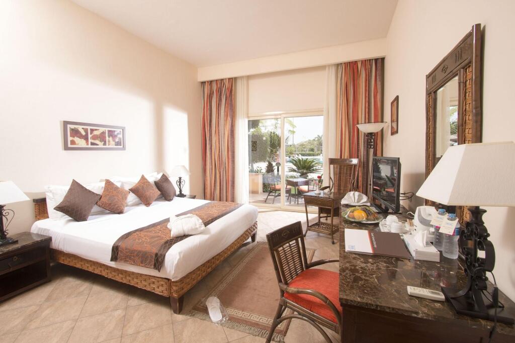 Swiss Inn Pyramids Golf Resort