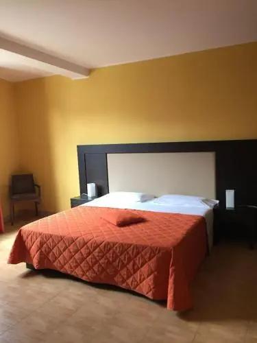 64 Rooms