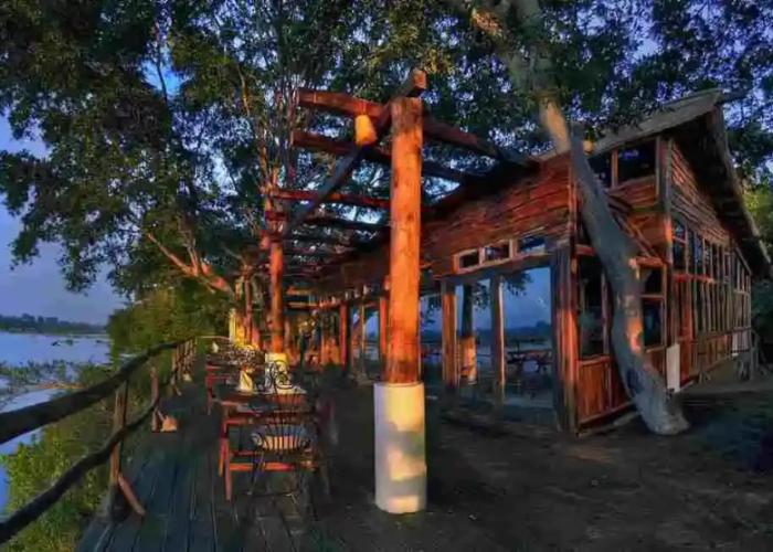 Pugdundee safaris- Ken river lodge Panna Lodging house