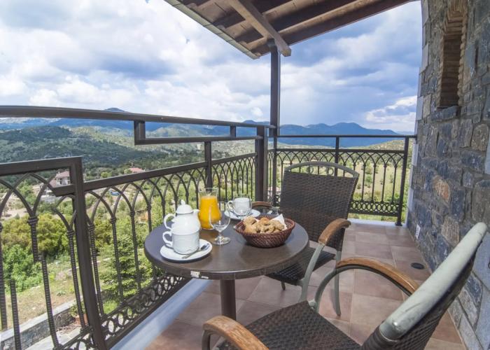 Aiora Suites Guesthouse