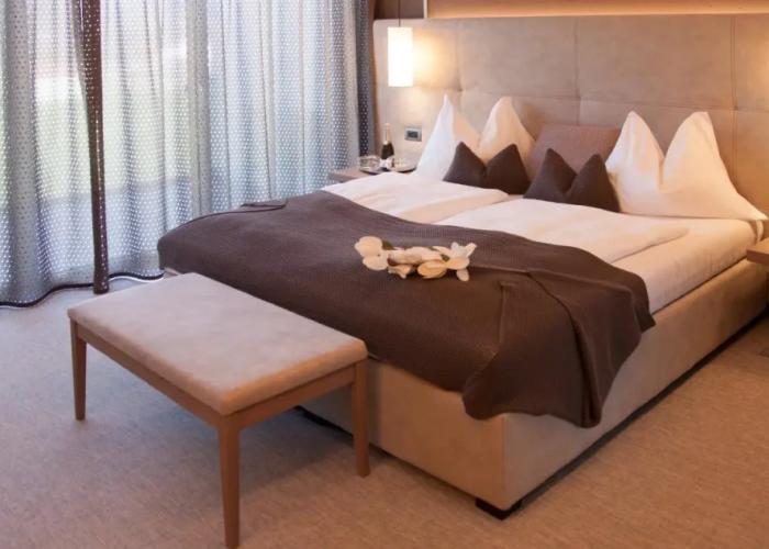 The Lodge Hotel