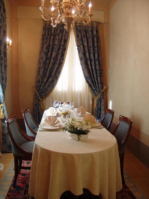 фото Castello Montegiove