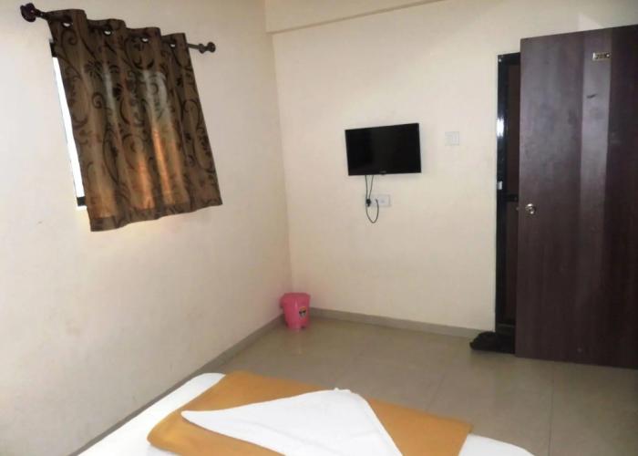 Hotel Cosmo Lodging