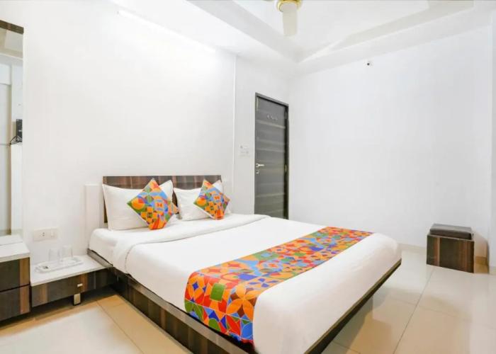 FabHotel Shree Balaji Apartment
