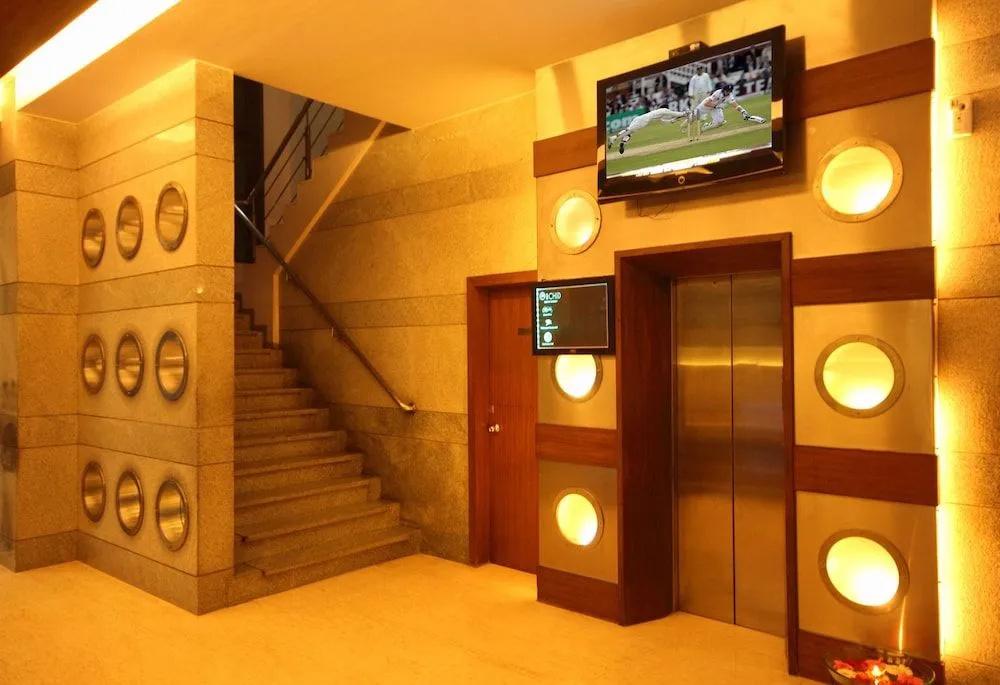 фото Hotel Vihangs Inn