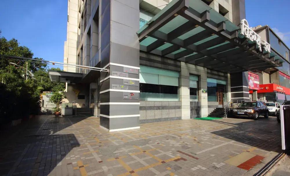 фото Hotel Vihangs Inn