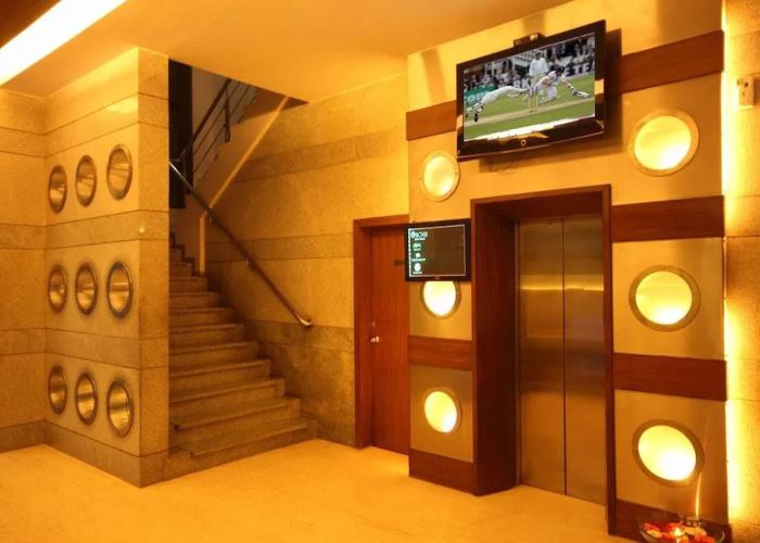 Hotel Vihangs Inn