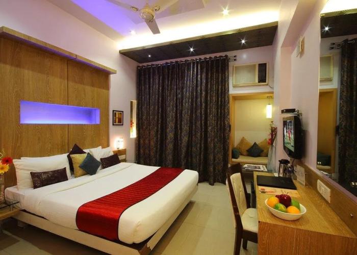 Hotel Vihangs Inn