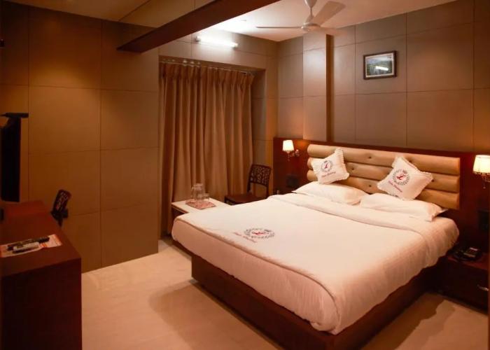 Hotel Leela