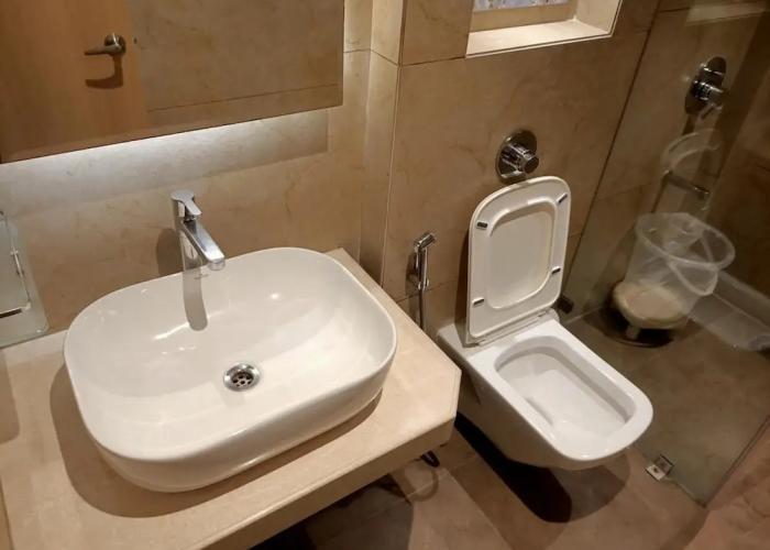 Rudra Shelter Business Hotel