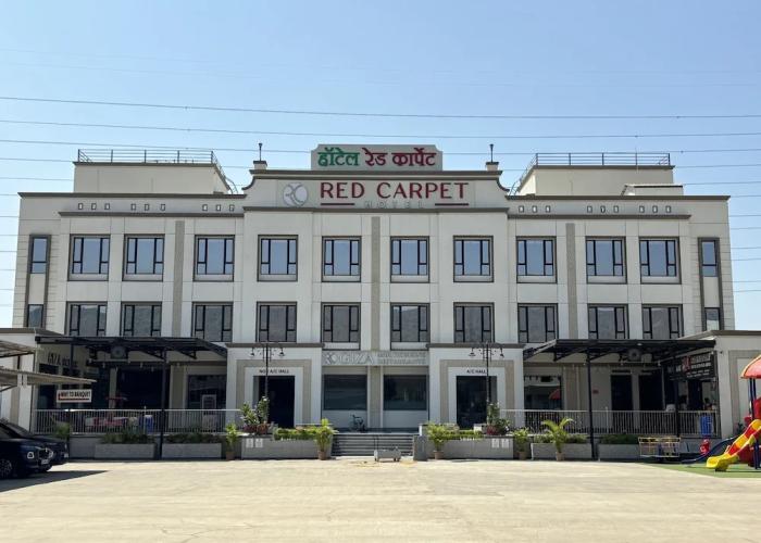 Hotel Red Carpet