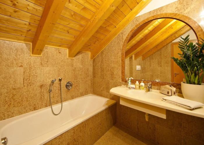 Hotel Tyrol