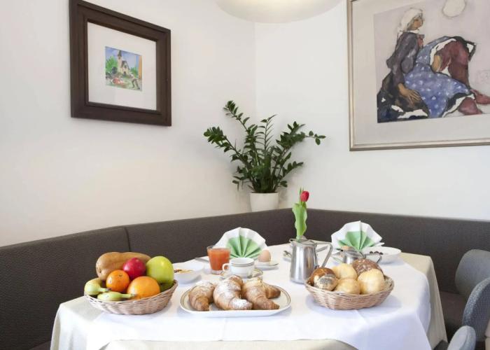 Hotel Tyrol