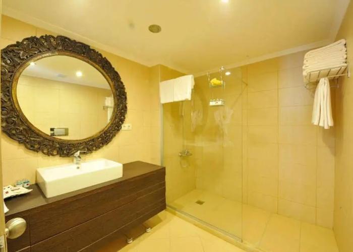 Casa DellArte Hotel of Arts & Leisure