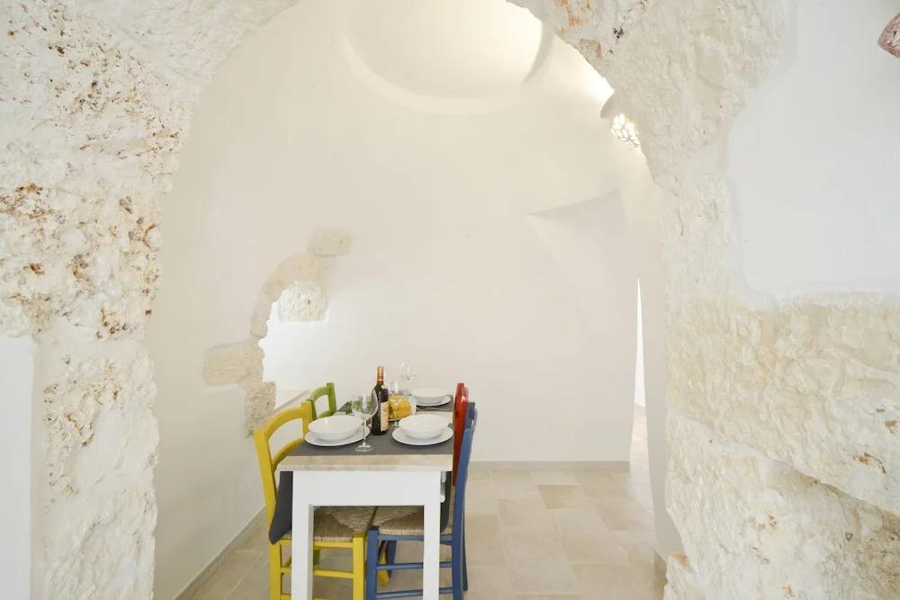 фото Villa, Trulli e Piscina nel Cuore della Valle d'Itria