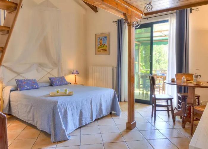 Farmhouse in Marsciano With Vineyards Olive Groves