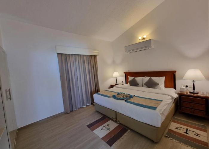 Holiday Beach Resort