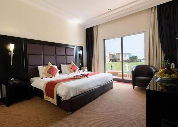 Royal Beach Hotel and Resort