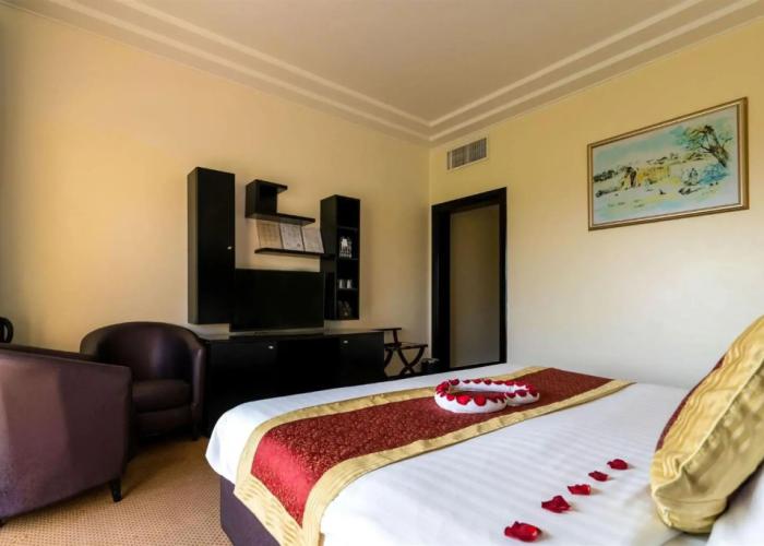Royal Beach Hotel and Resort