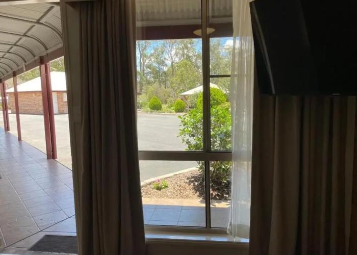 Crows Nest Motel