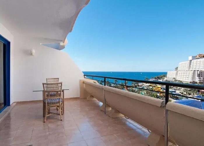 LIVVO Lago Taurito Hotel & Aquapark All Inclusive
