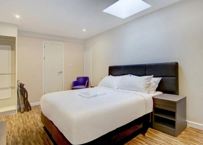 The Gissons Hotel