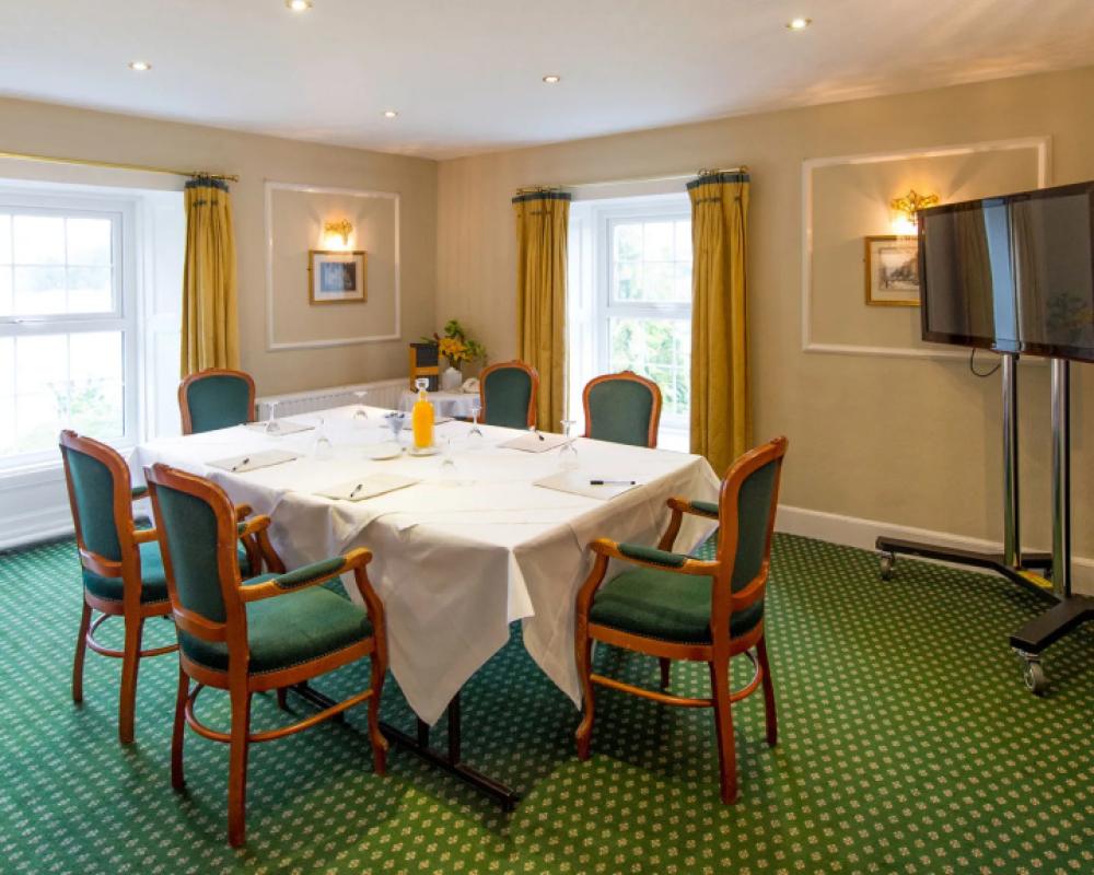 фото The Devon Hotel