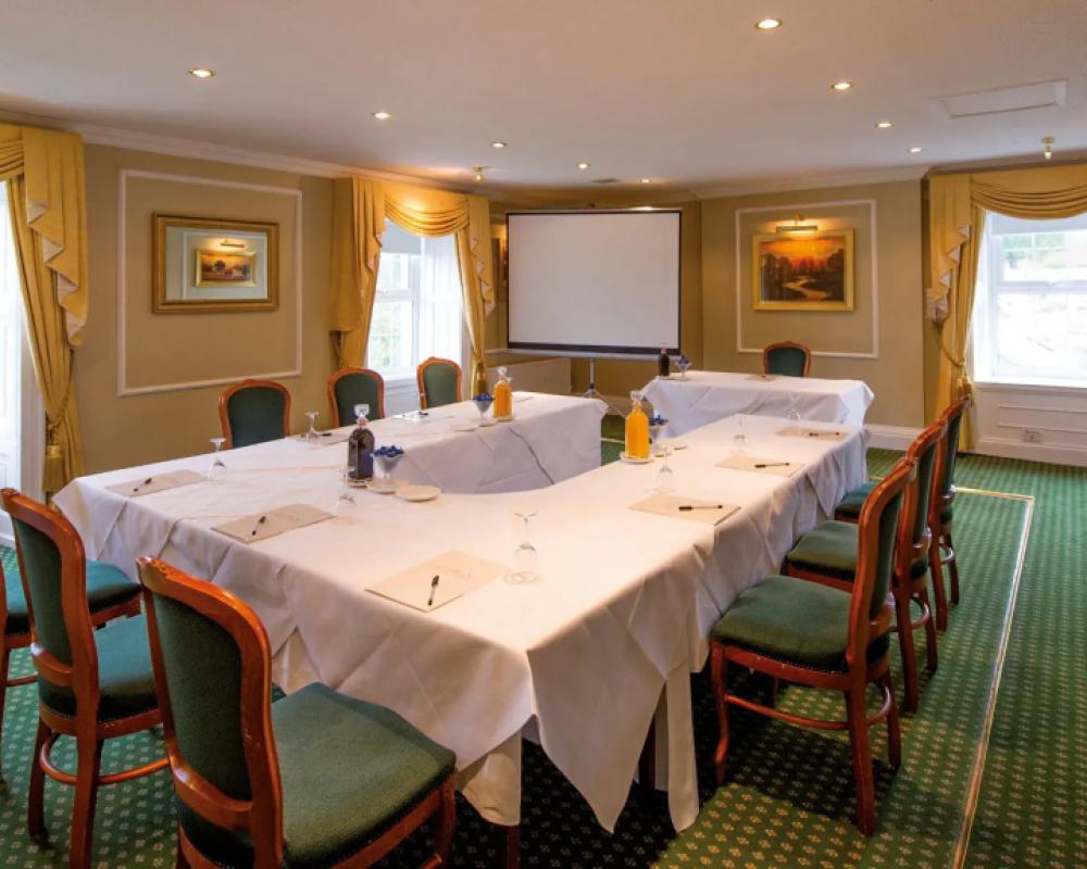 фото The Devon Hotel