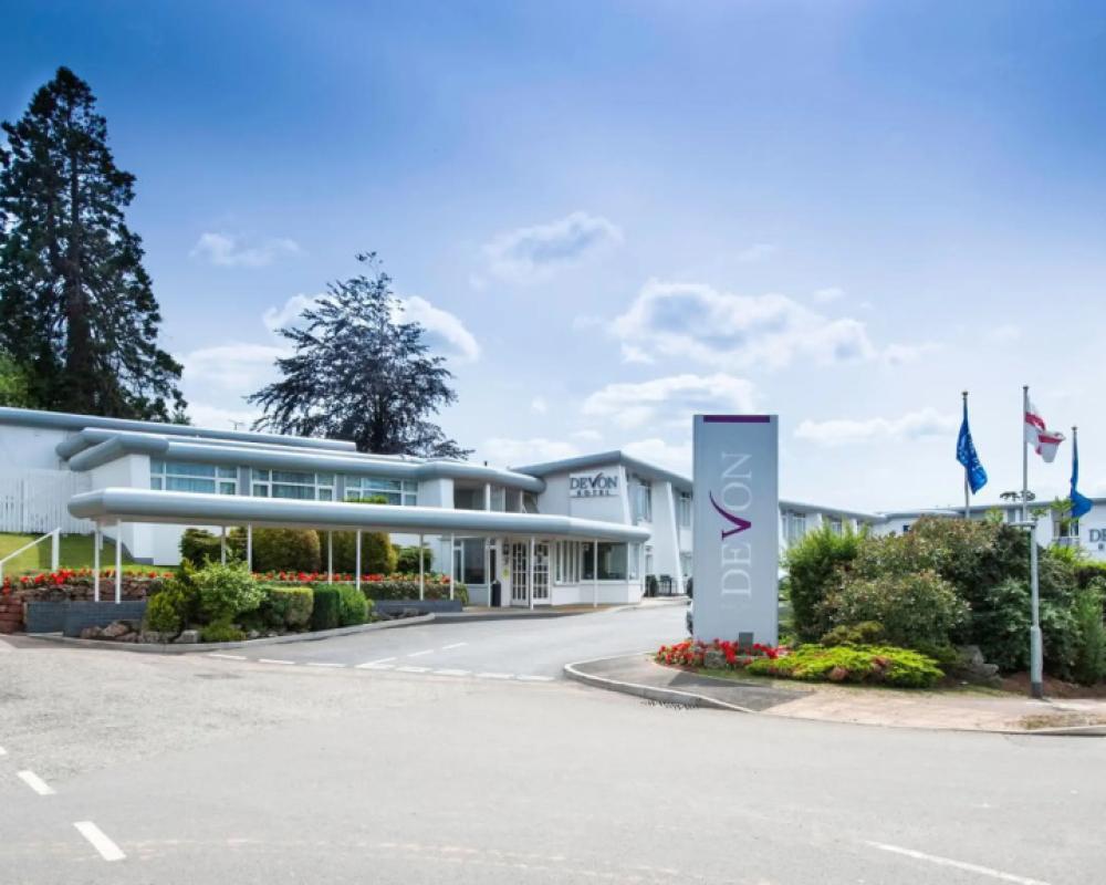 фото The Devon Hotel
