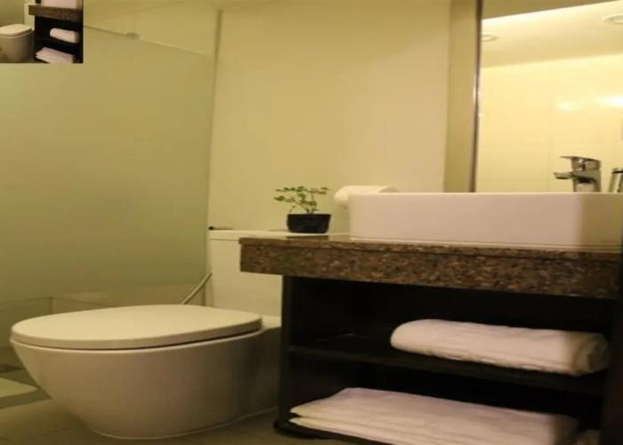 Top Star Hotel