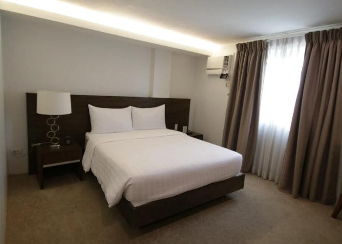 Top Star Hotel